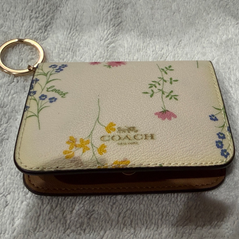 Coach Cream Floral Key & Card Holder with Gold Hardware